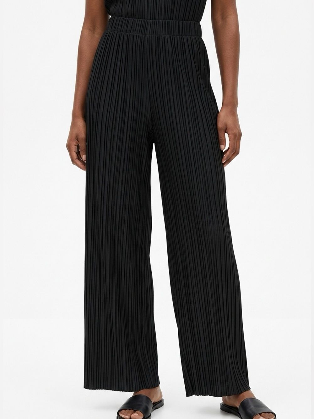 COCOBLEU | Black Pleated Wide Leg Elastic Waist Pants Women’s Size Medium